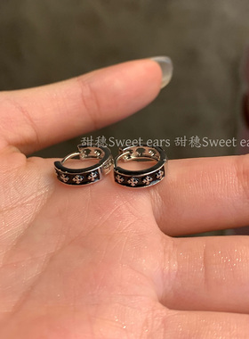 黑色十字架耳扣甜酷辣妹y2k医用钛钢养耳洞耳环复古港风耳圈耳饰