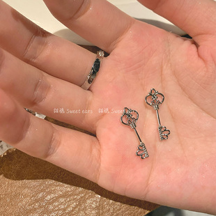 皇冠钥匙高位耳轮养耳洞医用钛钢拧螺丝拧扣耳骨钉耳轮钉耳钉独特