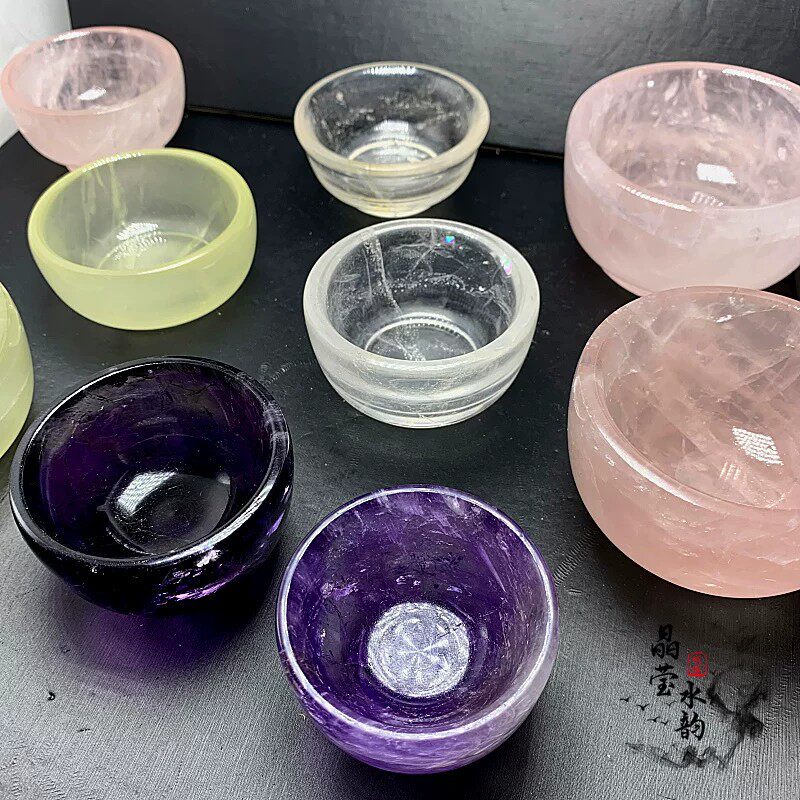 纯天然原石手工打磨水晶供水碗