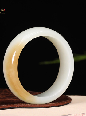 新疆正品和田玉宽条手镯带证书