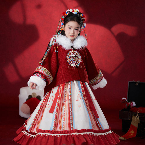 十三余加厚冬季女童刺绣两件套