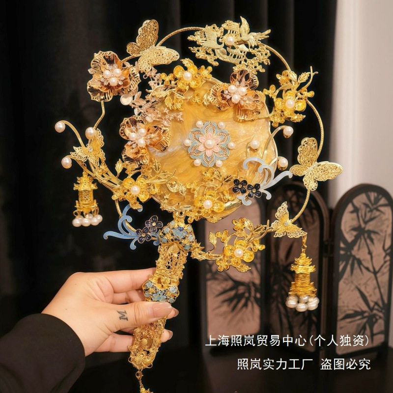 重工出嫁团扇新娘结婚材料包手捧花手工秀禾喜扇金色扇子批发包邮