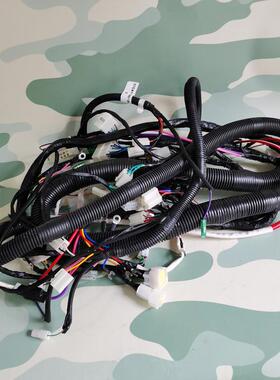 东风240/EQ2082E6D/245/EQ2100E6D驾驶室线束总成37CA1-24010