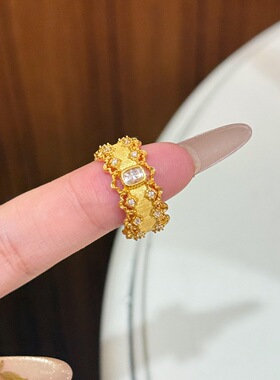 沙金饰品蕾丝花边方钻戒指女仿真黄金开口指环小众轻奢高级感配饰