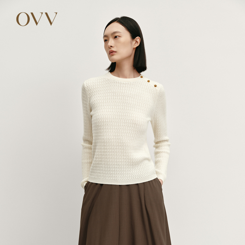 OVV秋冬女装复古立体绞花圆领纽扣开合长袖羊绒衫GNZRJ44110A