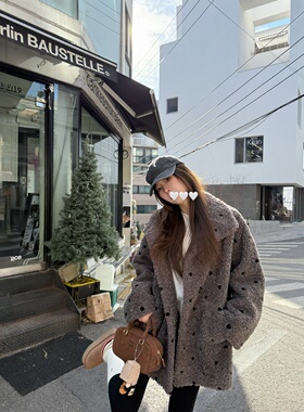 灰色西装领慵懒保暖仿羊羔毛环保皮草波点撞色皮毛一体中长款外套