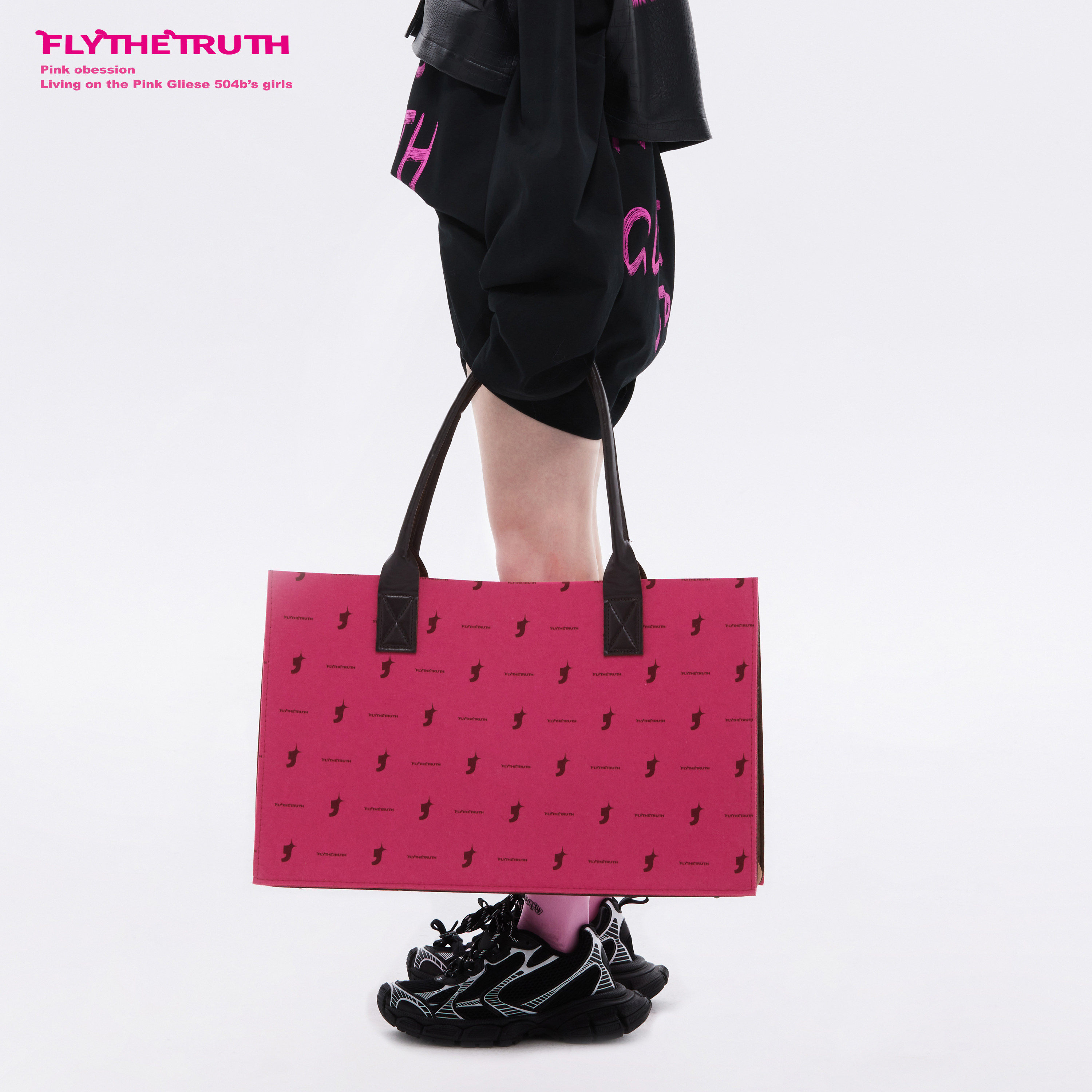 FTT FlyTheTruth『粉不拉叽』 通勤托特包女大容量购物装饰毛毡包
