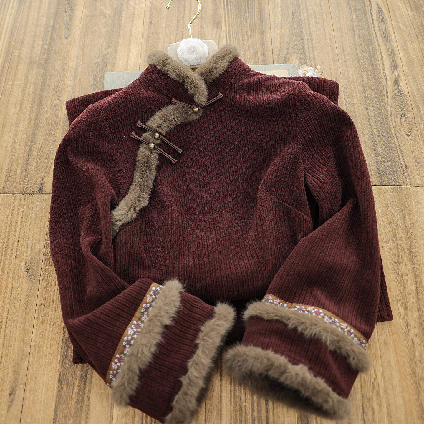 新款俏娘鱼复古保暖毛绒领新中式旗袍女2025冬倒大袖改良日常可穿,女装/女士精品,旗袍,淘宝优惠券,粉丝福利购,淘宝优惠卷