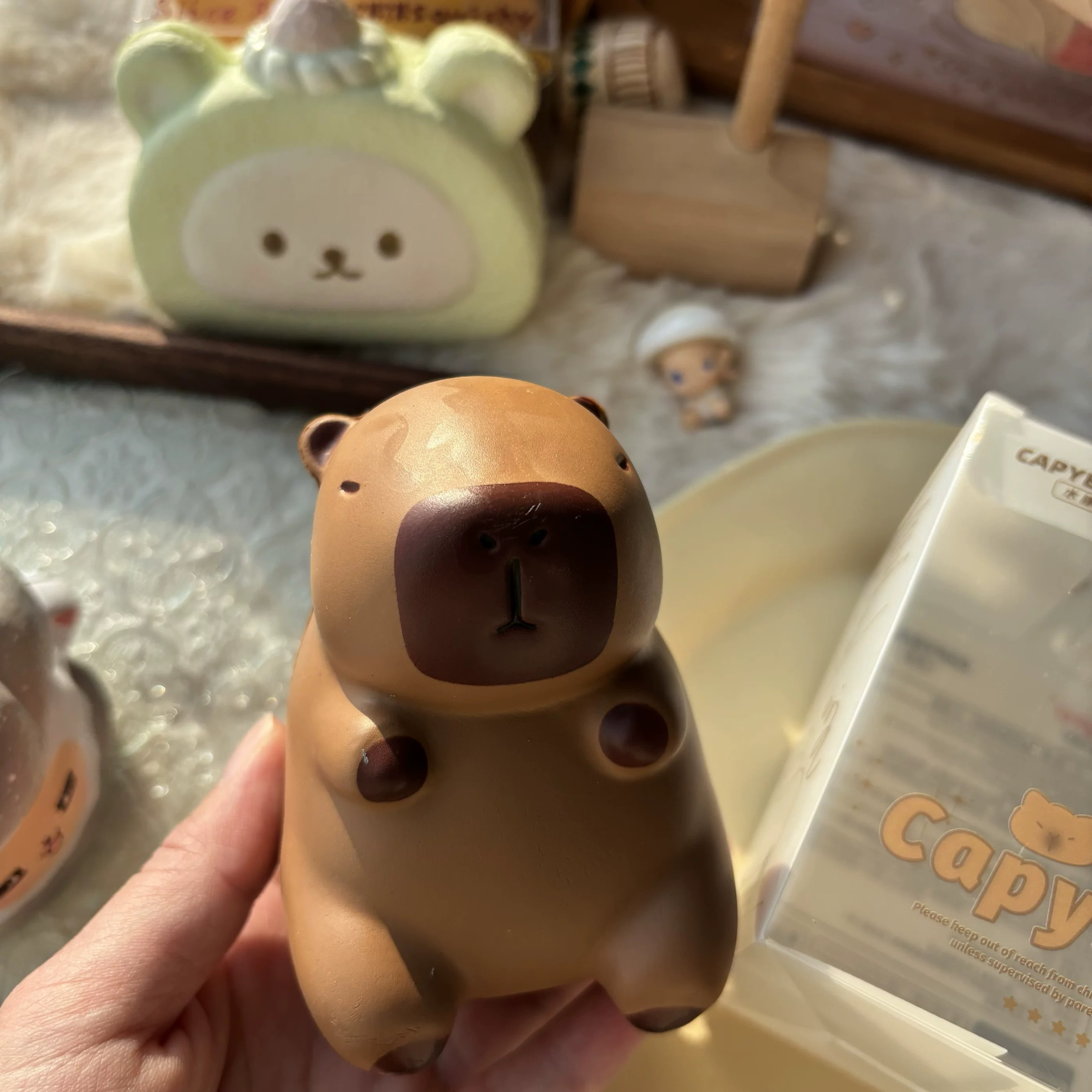 卡皮巴拉公仔捏捏乐玩偶玩具慢回弹解压发泄礼物仿真面包squishy