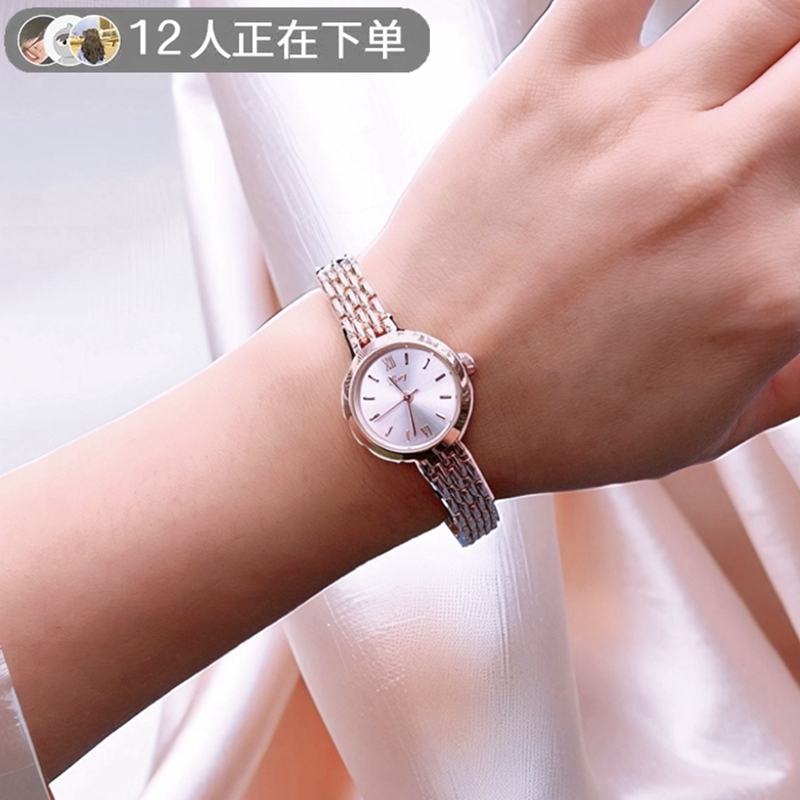 2025新款防水精致女士石英表小巧电子表潮流钢带情侣奢精选潮流款