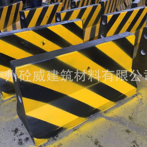广州海珠防撞水泥墩成品 水泥墩价格 砼威-厂家直销