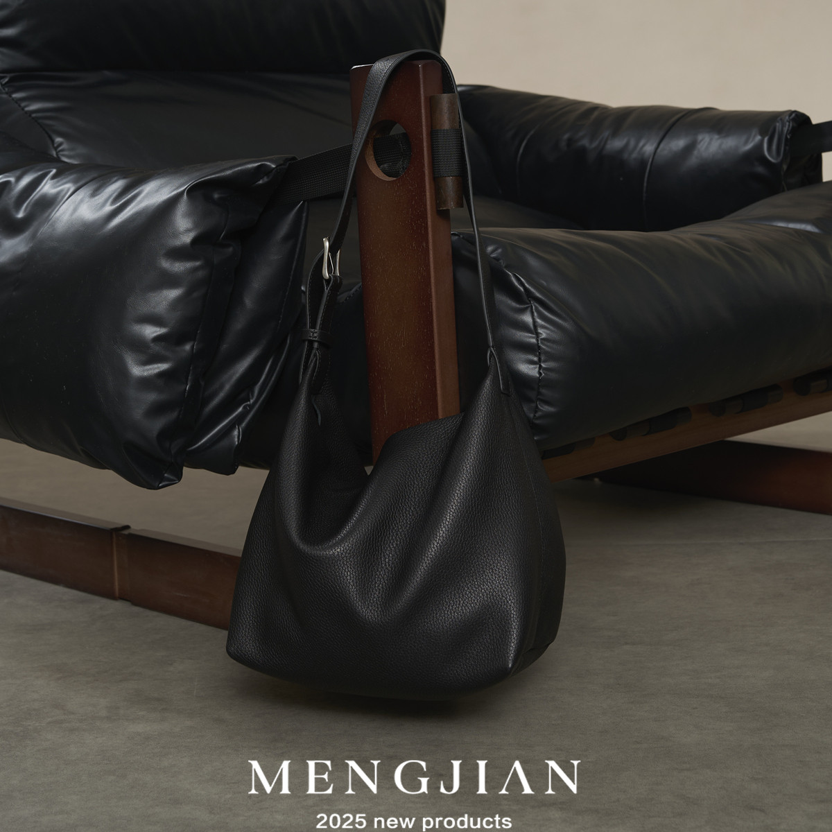 MENGJIAN法国进口A级鹿感羊皮腋下包女25新款超软荔枝纹单肩包包