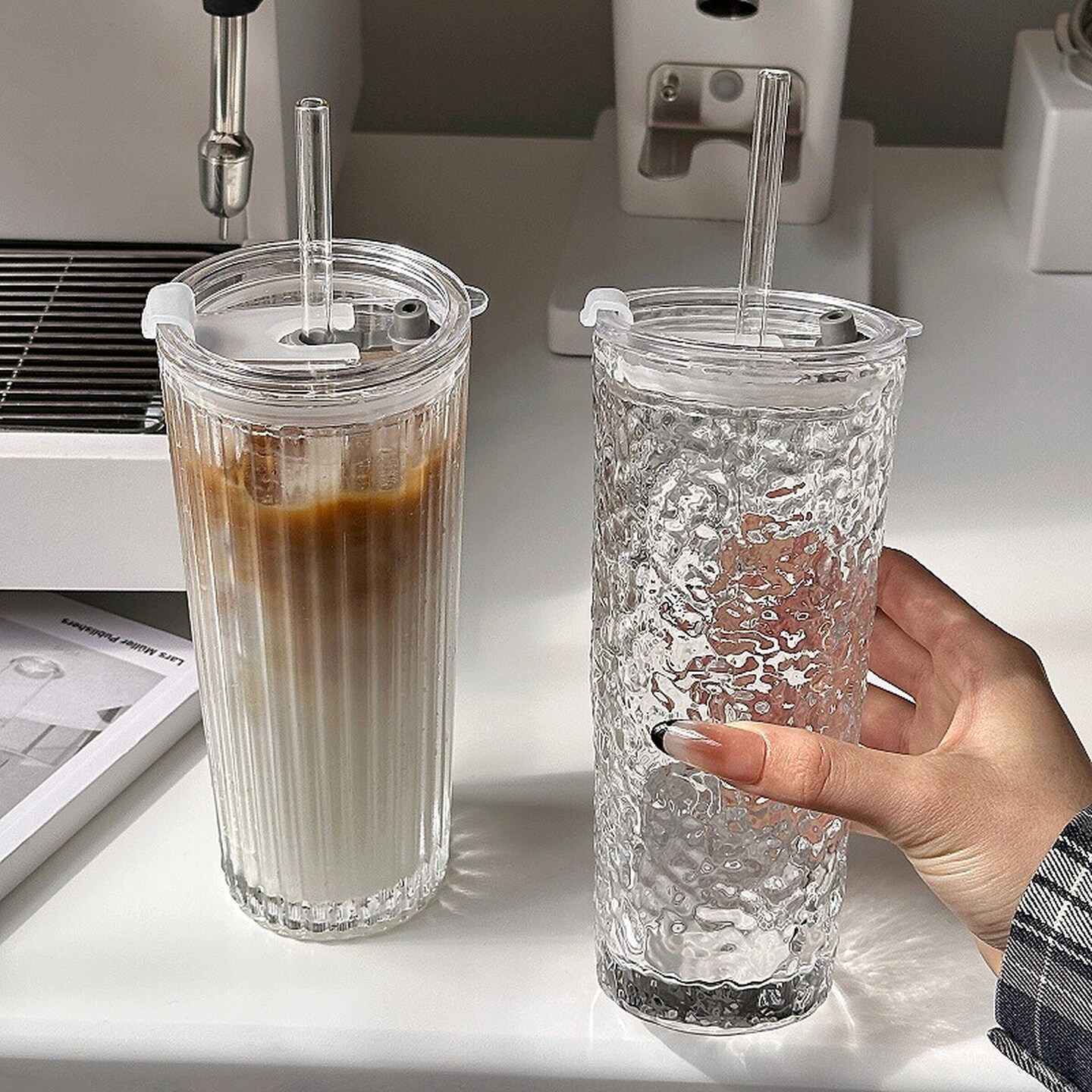 大容量带盖吸管杯办公室女高颜值耐高温透明玻璃杯冷饮冲泡咖啡杯图片