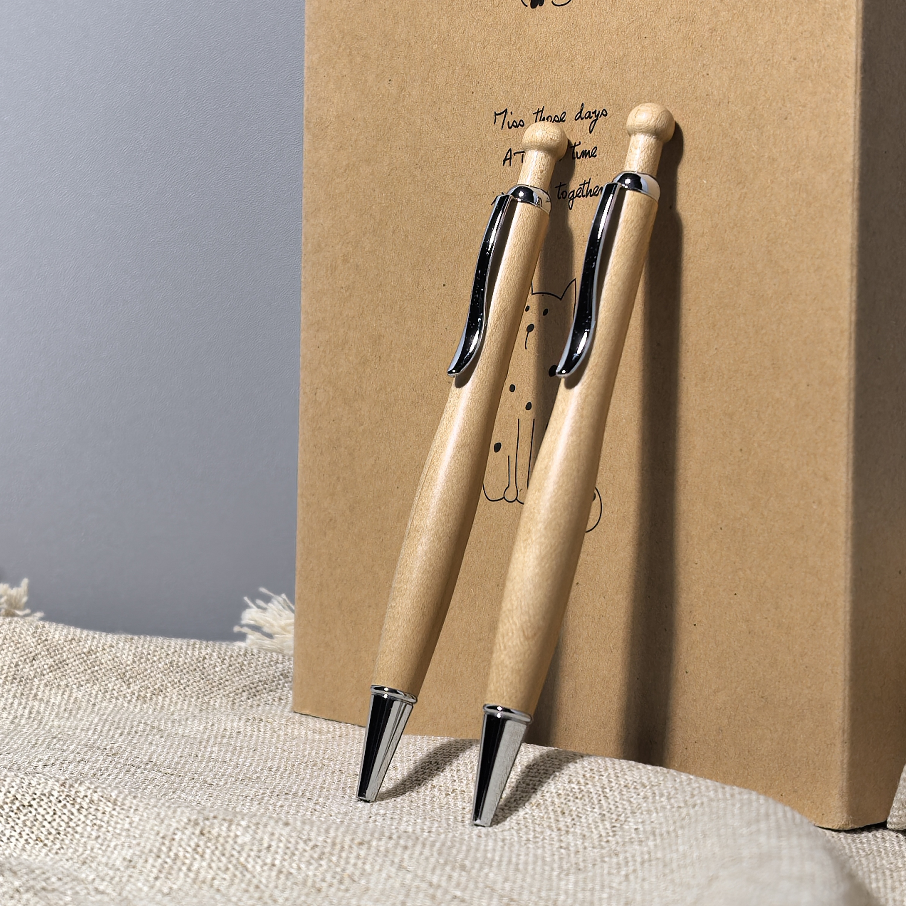 万柏原木签字笔按动枫木圆珠笔签字笔白色高贵女士礼品签字笔替芯g2学生老师送领导商务办公考试实木按压黄铜