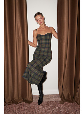 PynkiSwear 弹力暗绿格纹修身吊带连衣裙秋冬磨毛复古包臀长裙