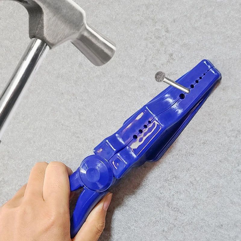 新款打钉辅助钳夹固定工具钉钳安全护手防锤器阶梯式设计一锤一钉图片