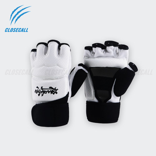 露指極真儿童空手道手套