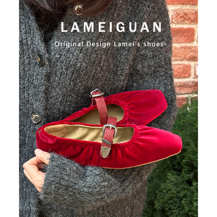 气质优雅方头扣带平底新娘婚鞋女2026新款法式绝美红色玛丽珍单鞋