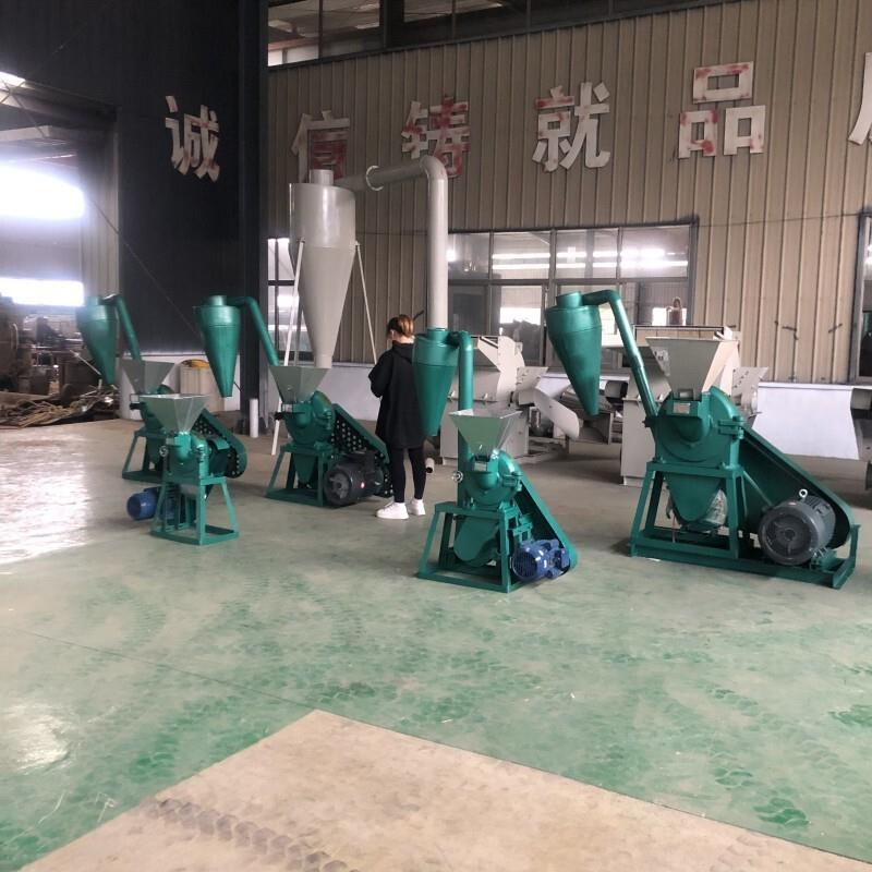 多哥辣椒面打粉机 自吸式齿盘粉碎机 杂粮去皮制糁碾米磨面机