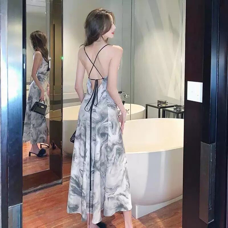 小个子法式复古蕾丝挂脖连衣裙夏季新款性感无袖露肩大摆长裙子女