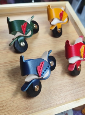 手工皮具挂件真皮包挂件高级感机车摩托