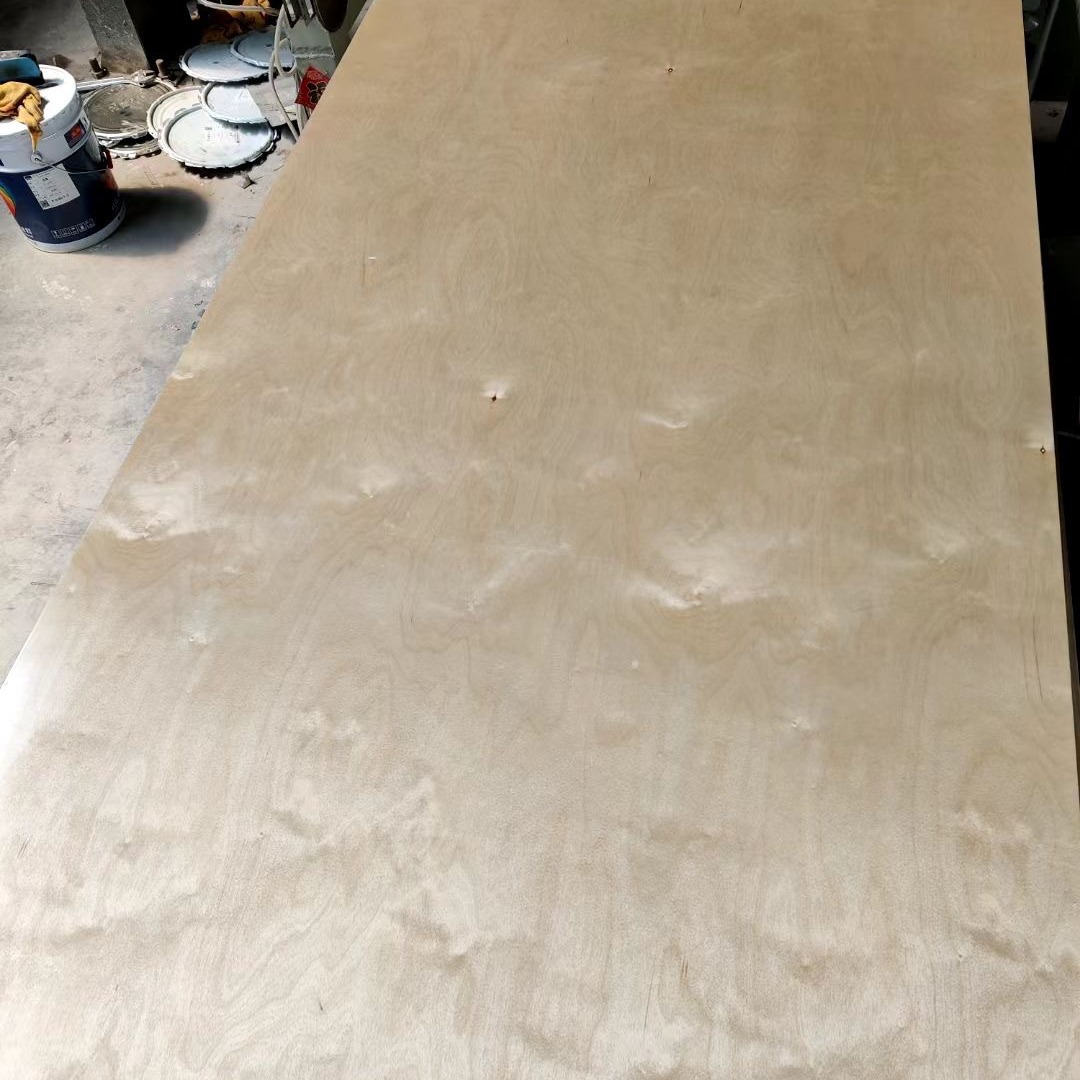 可产 桦木芯板、大尺寸船用胶合板、等各种板材