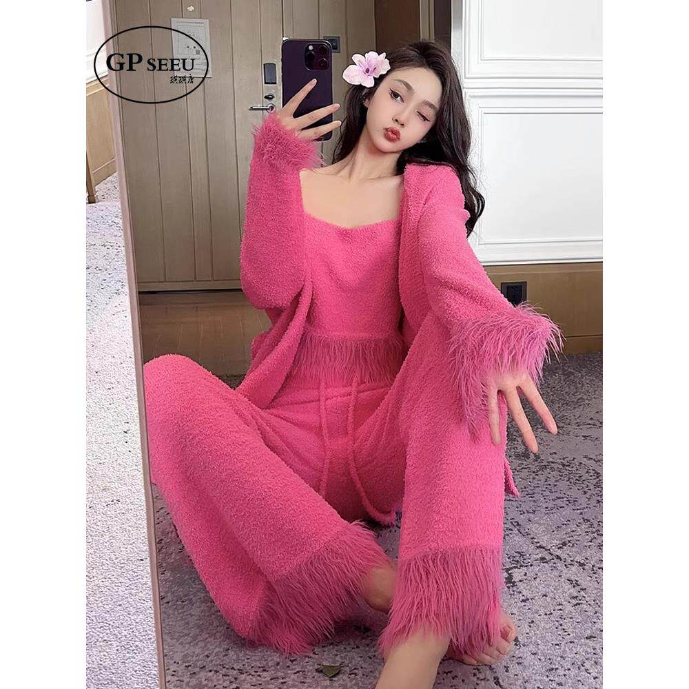 Gp Seeu珊瑚丝绒秋冬女式睡衣新性感鸵鸟羽毛背带三件套软家装