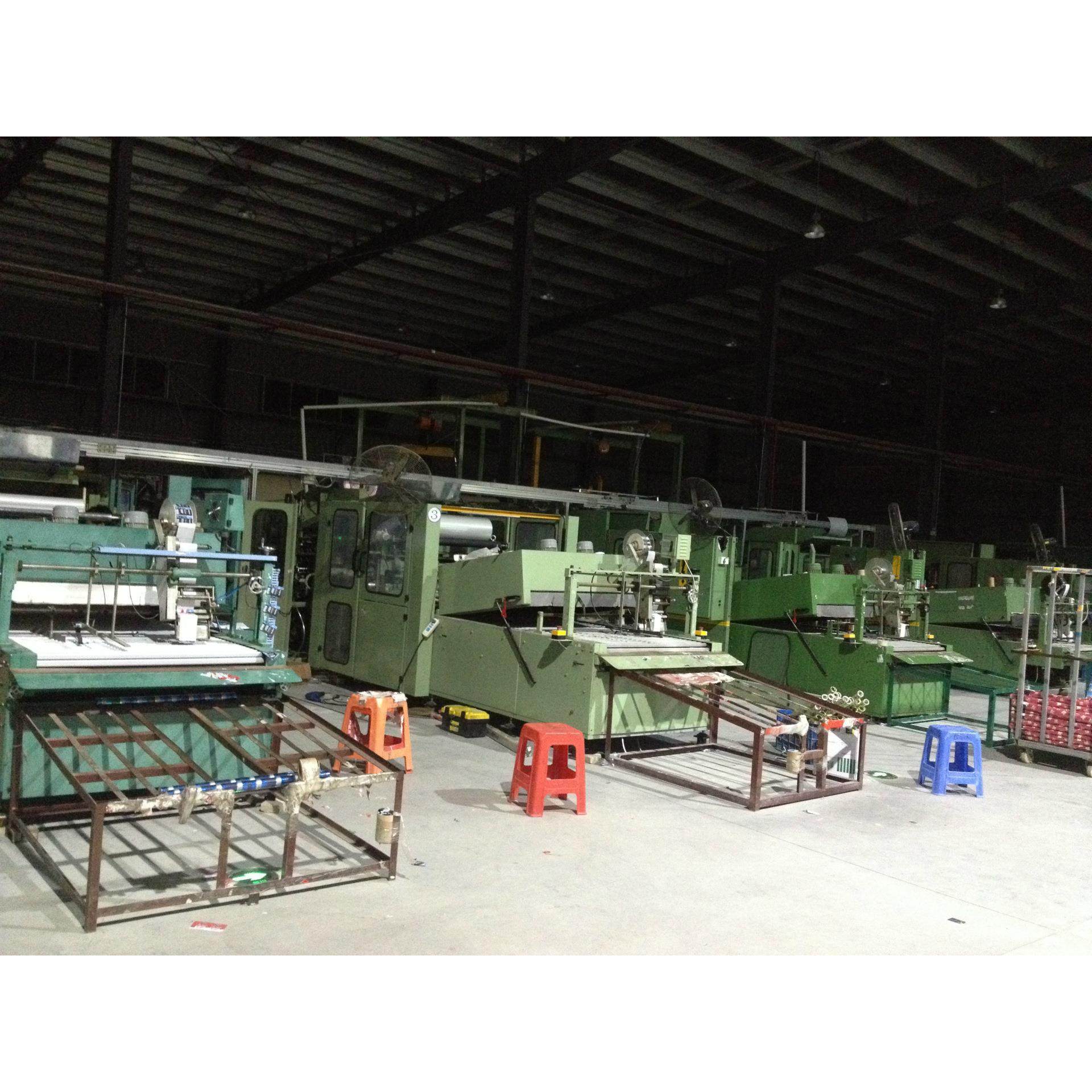 礼品纸收缩膜包装机 礼品收缩膜包装机价格 墙壁纸收缩膜包装机