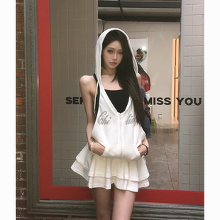 美式辣妹连帽露背拉链运动风连衣裙女夏设计感小众字母镶钻短裙潮