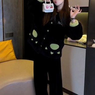 珊瑚绒保暖加厚连帽睡衣套装2025年秋冬季黑色卡通减龄少女家居服