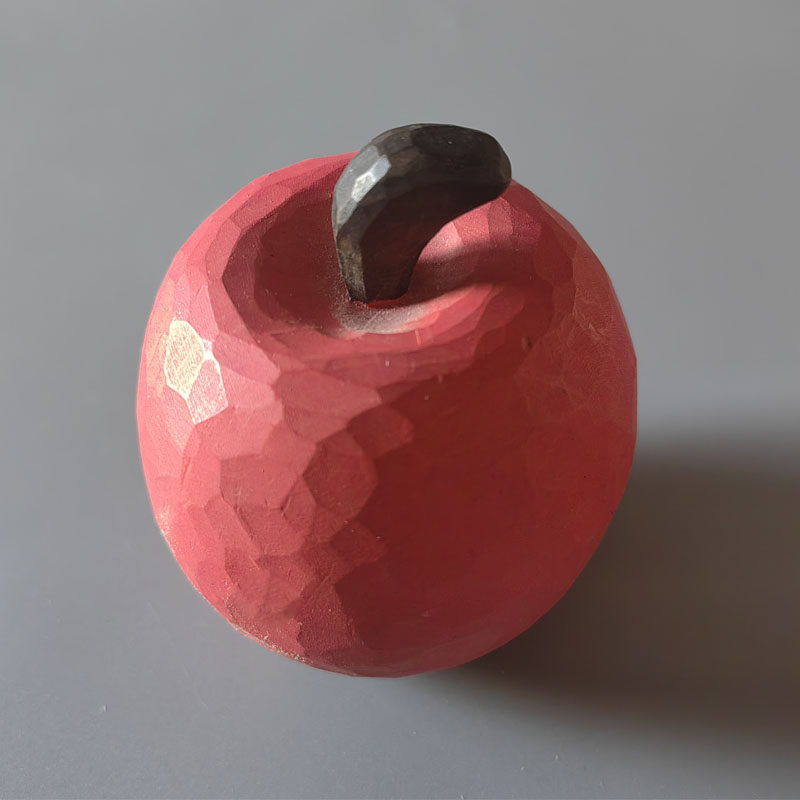 神工巧匠丨苹果木雕摆件纯手工雕刻桌面小摆件红彤彤苹果小摆件