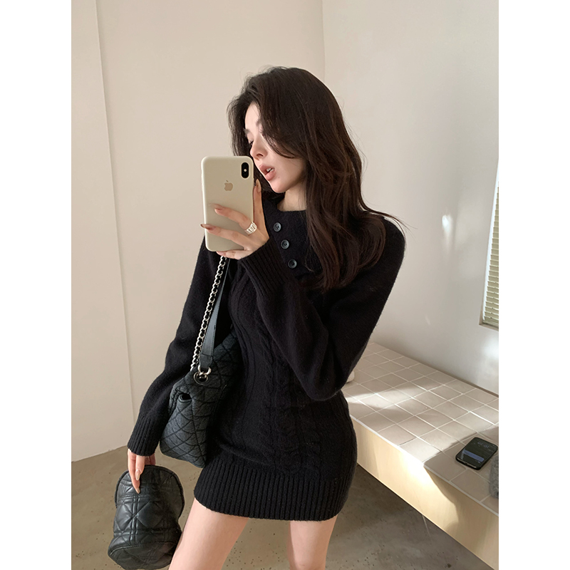 时尚小众纯色秋冬林千入连衣裙