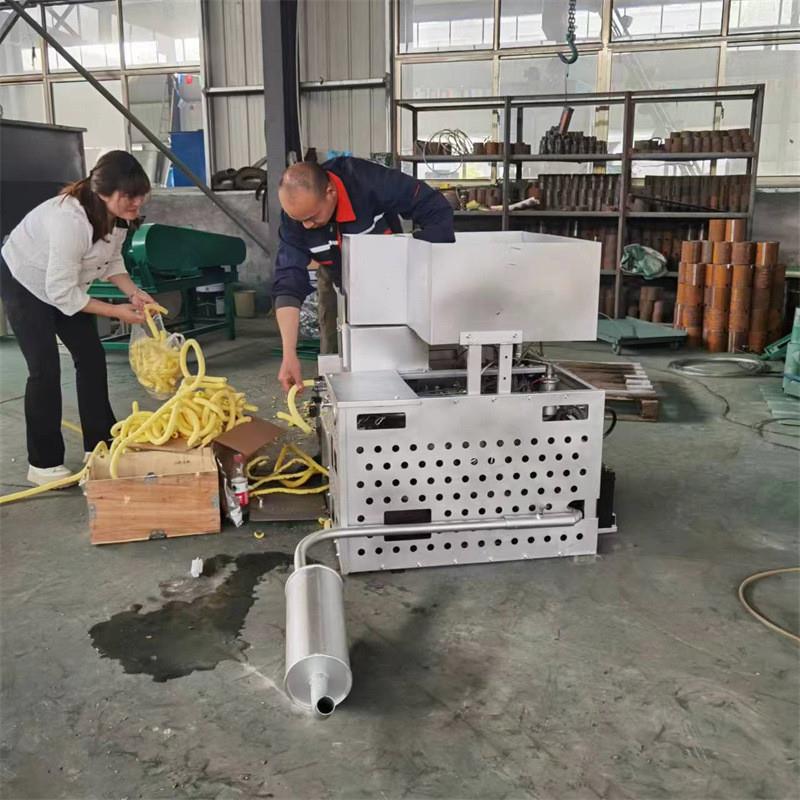 十个花型杂粮膨化机 空心棒玉米康乐果 汽油摆摊商用新型爆米花机