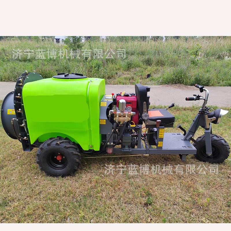座驾三轮汽油柴打油药机果园喷苹UTR药果树梨树喷机桃园杀虫灭草