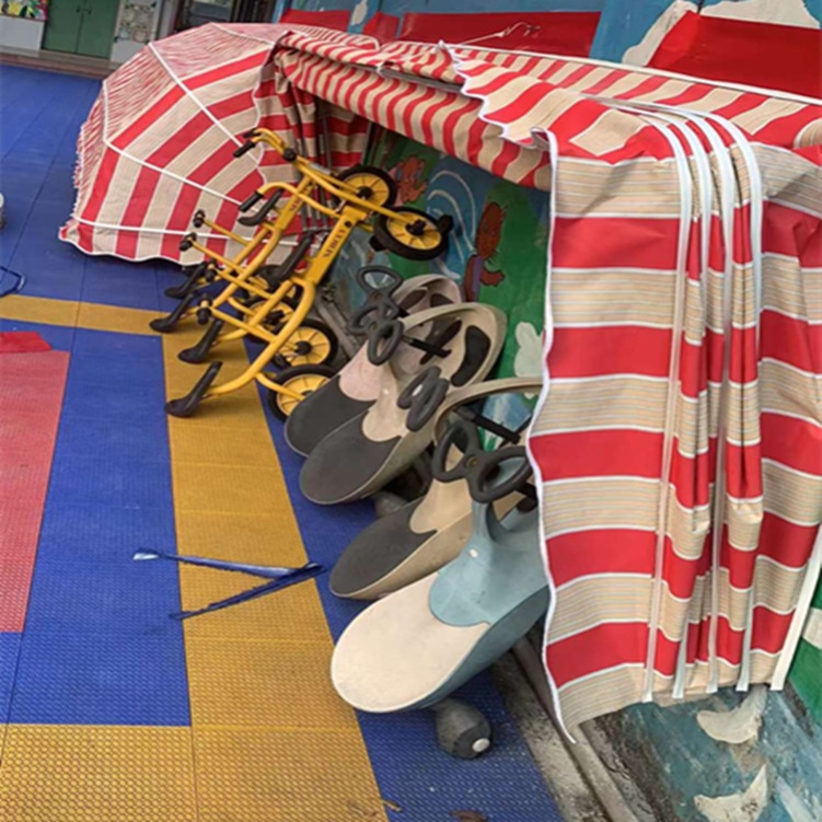 定做加厚幼儿园法式雨棚户外收纳玩具车盒折叠蓬伸缩雨篷遮阳雨柜