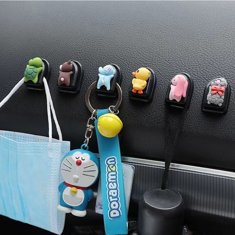2025新款卡通车载挂件创意迷你内饰挂勾可爱装饰无痕吸盘挂饰