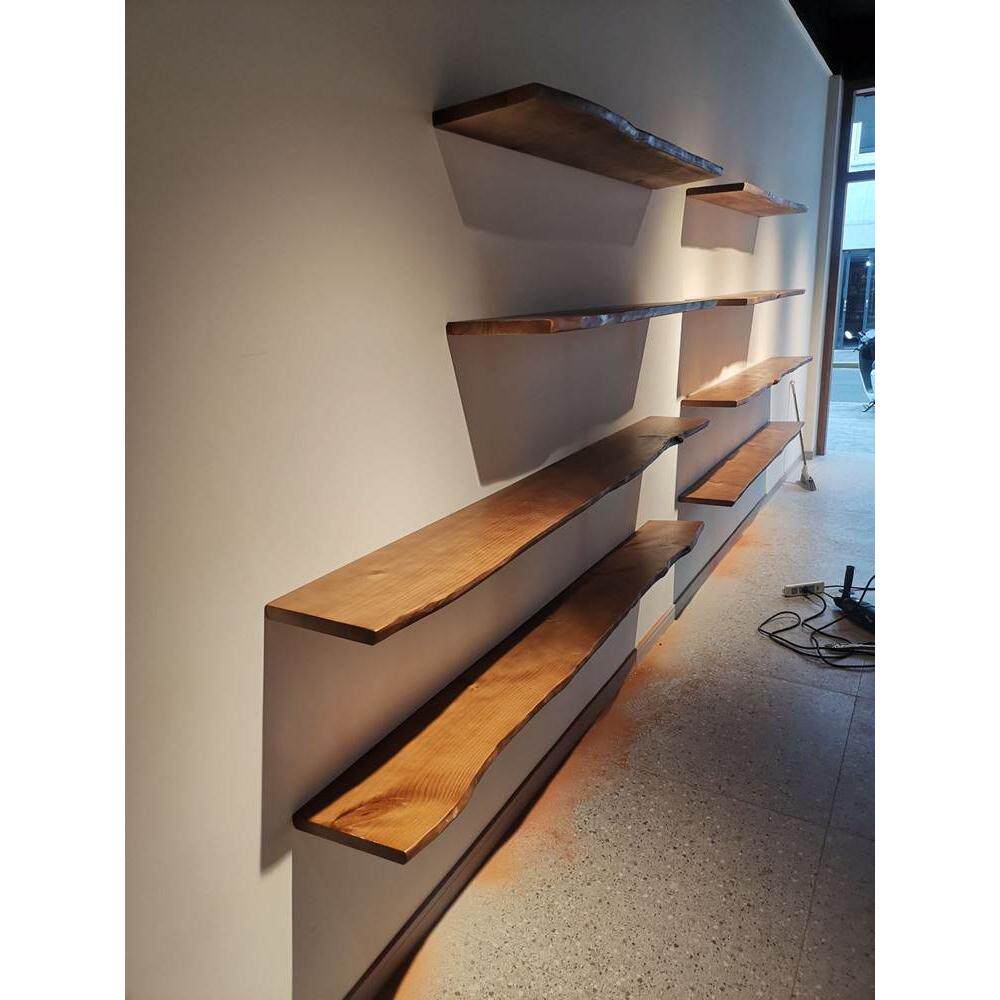 隔板置物架实木无痕书架挂墙壁架原木层板背景墙艺术鞋包壁挂架