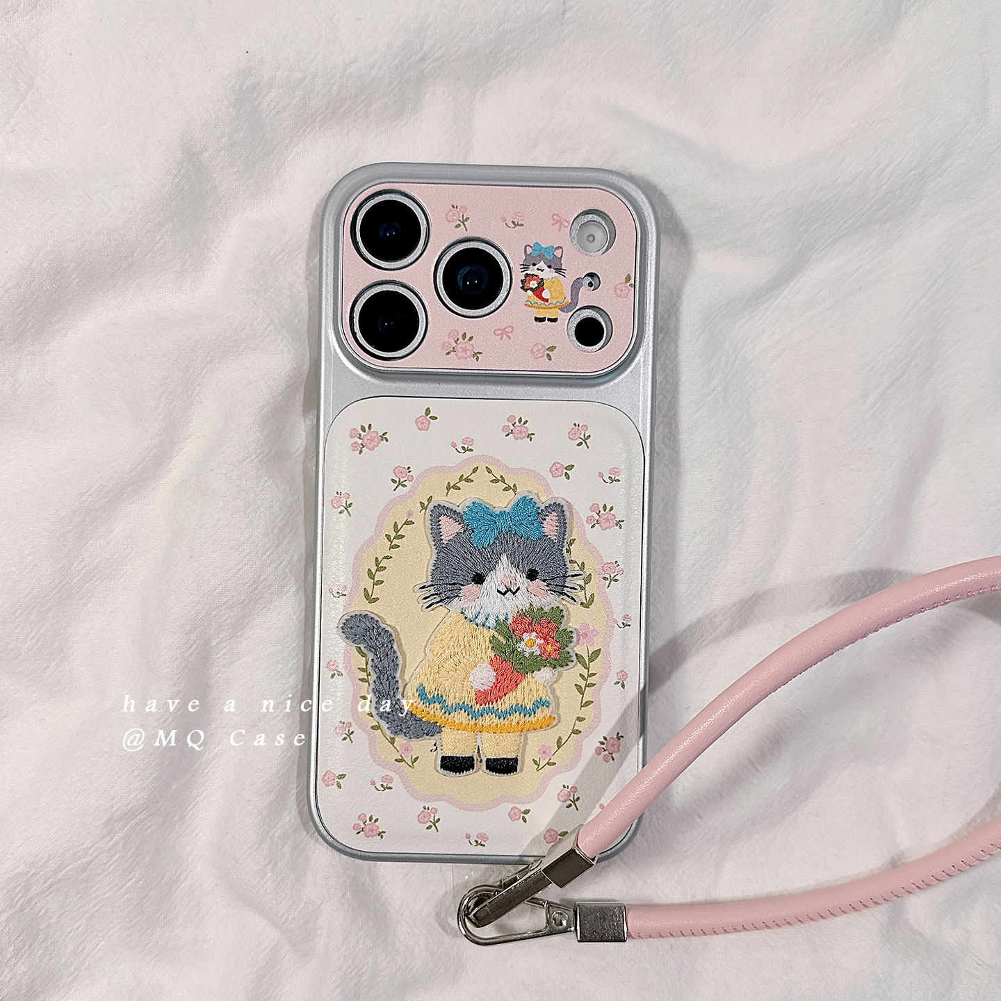 春日刺绣碎花小猫适用苹果17手机壳iPhone17Promax新款16高级感15保护套硅胶14防摔全包创意女款软壳带挂绳外