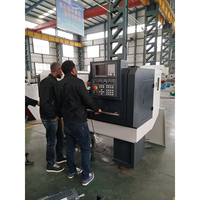 【爆品】厂家直销轻型数控车床CDK6136经济实惠6132数控机床