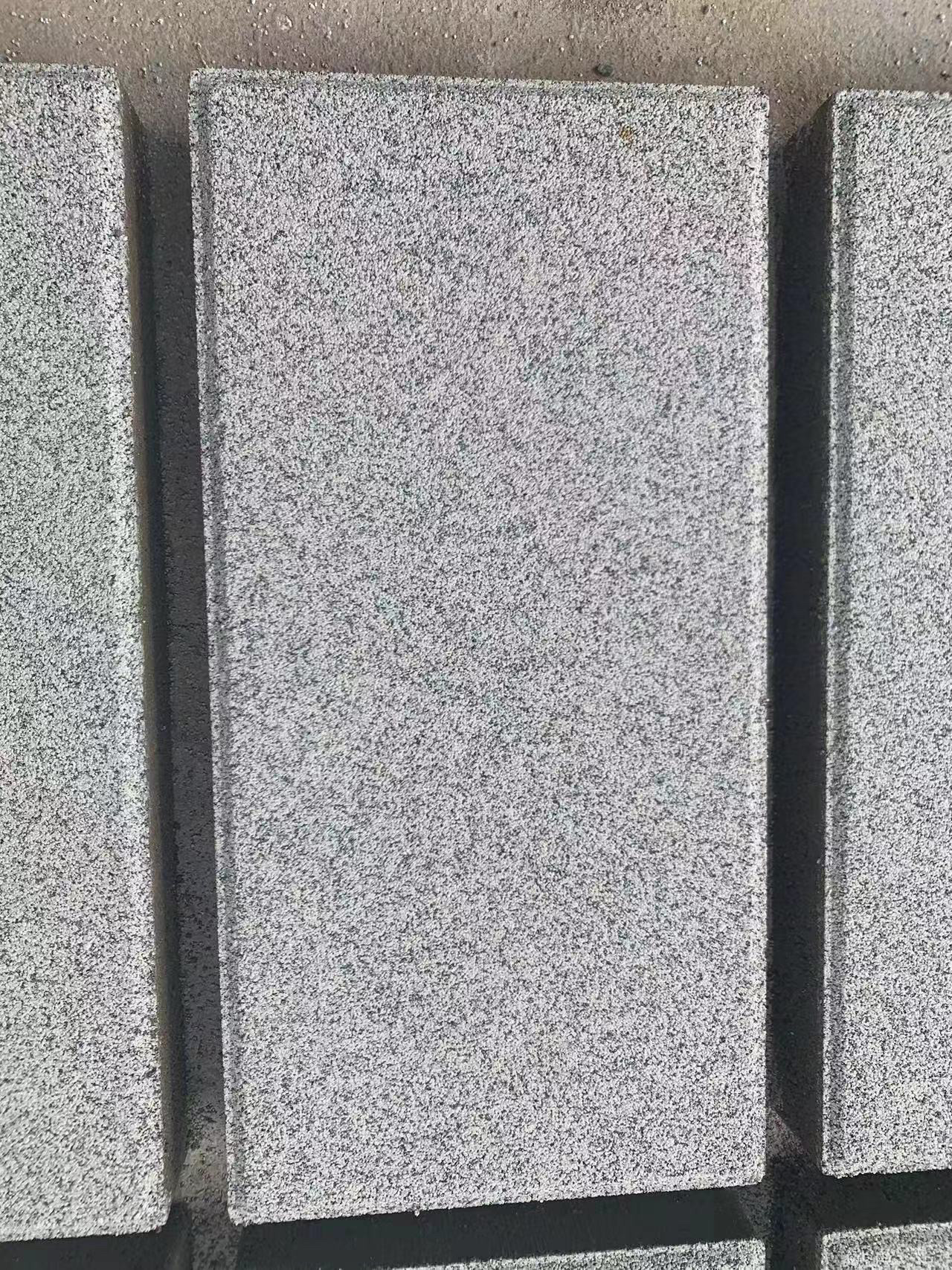 仿芝麻灰透水砖 庭院户外广场停车场人行道水泥仿大理石材透水砖