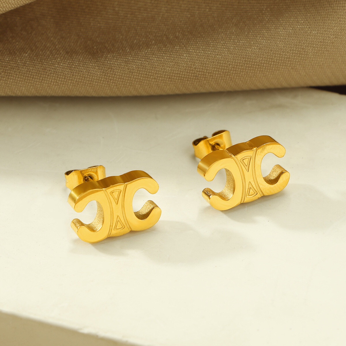 钛钢不掉色金色凯旋门耳钉女款轻奢小众高级感耳环复古耳饰