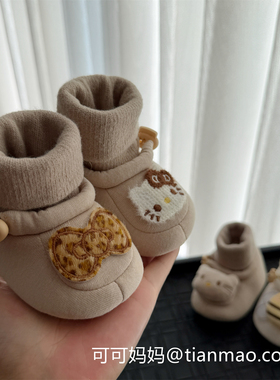 春季3-9-12个月婴儿软底步前鞋袜0-12个月女宝宝防滑透气不掉跟鞋