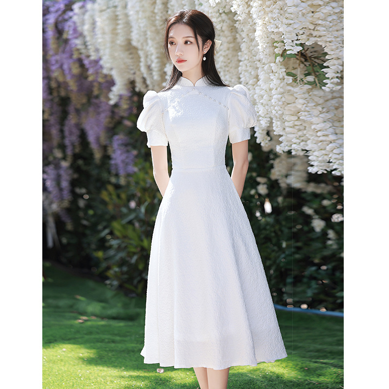 白色旗袍小礼服女小个子气质平时可穿订婚领证登记连衣裙日常