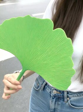 创意竹叶纹理手摇扇子绿色便携装饰扇拍照道具夏季扇子耐用加厚