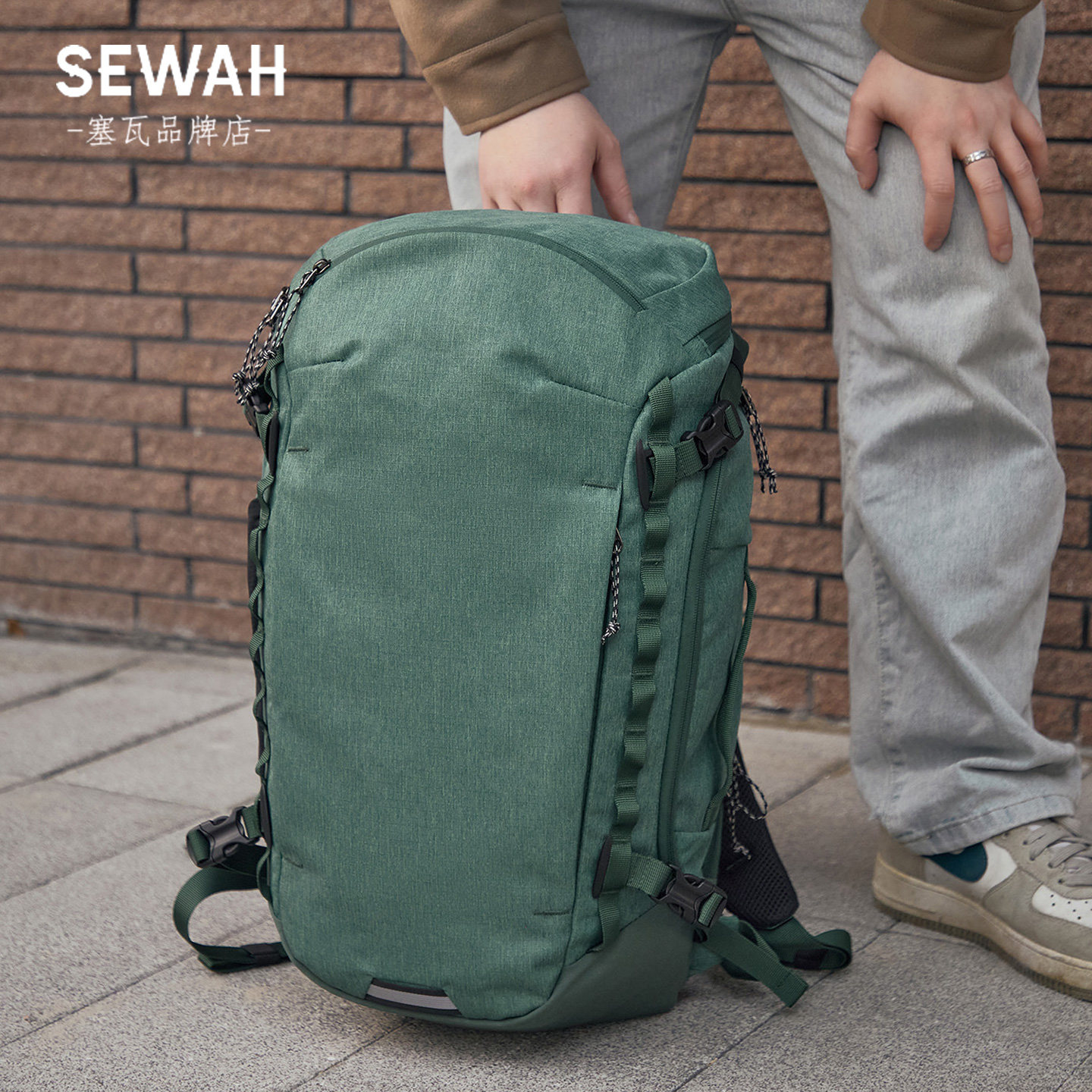 男款大容量双肩包防水户外运动徒步旅行包背包笔记本电脑包男书包