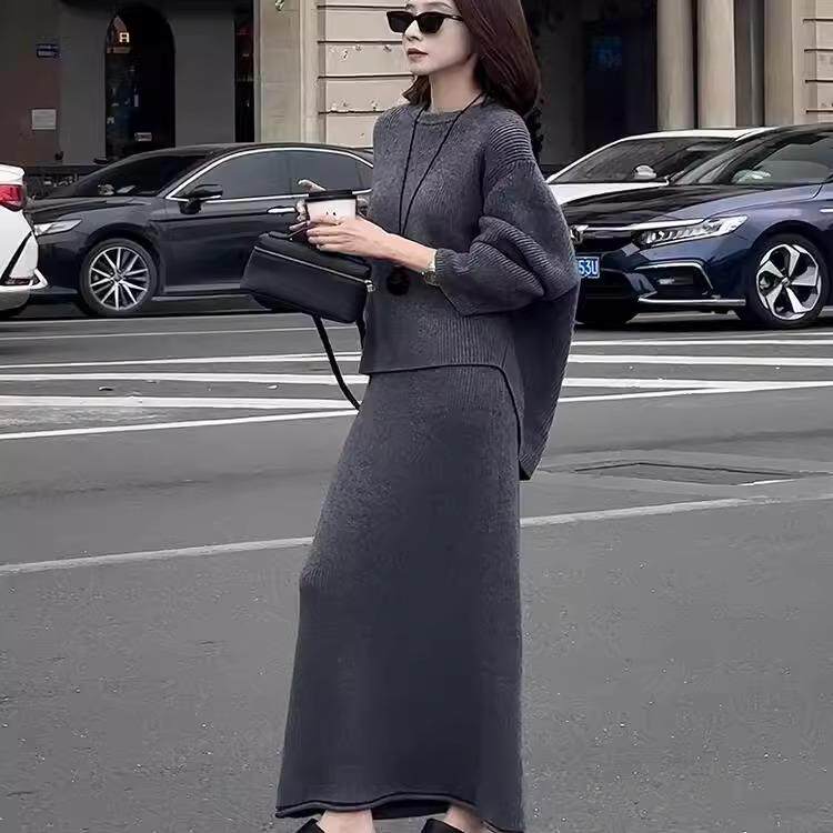 欧洲站2024秋冬季新款女装灰色高级感毛衣套装针织连衣裙子两件套
