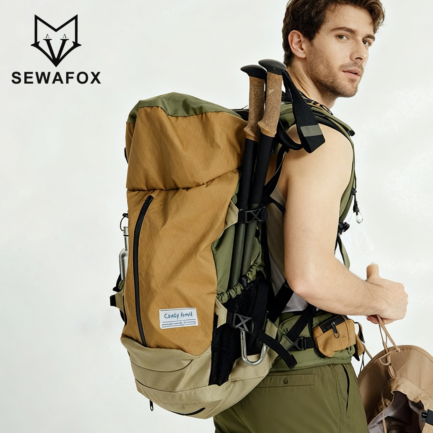 户外登山包轻量化大容量徒步防水双肩包露营爬山运动旅行轻便背包