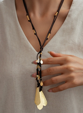 Waterdrop Pendant Necklace 欧美水滴吊坠项链复古毛绒毛衣链女