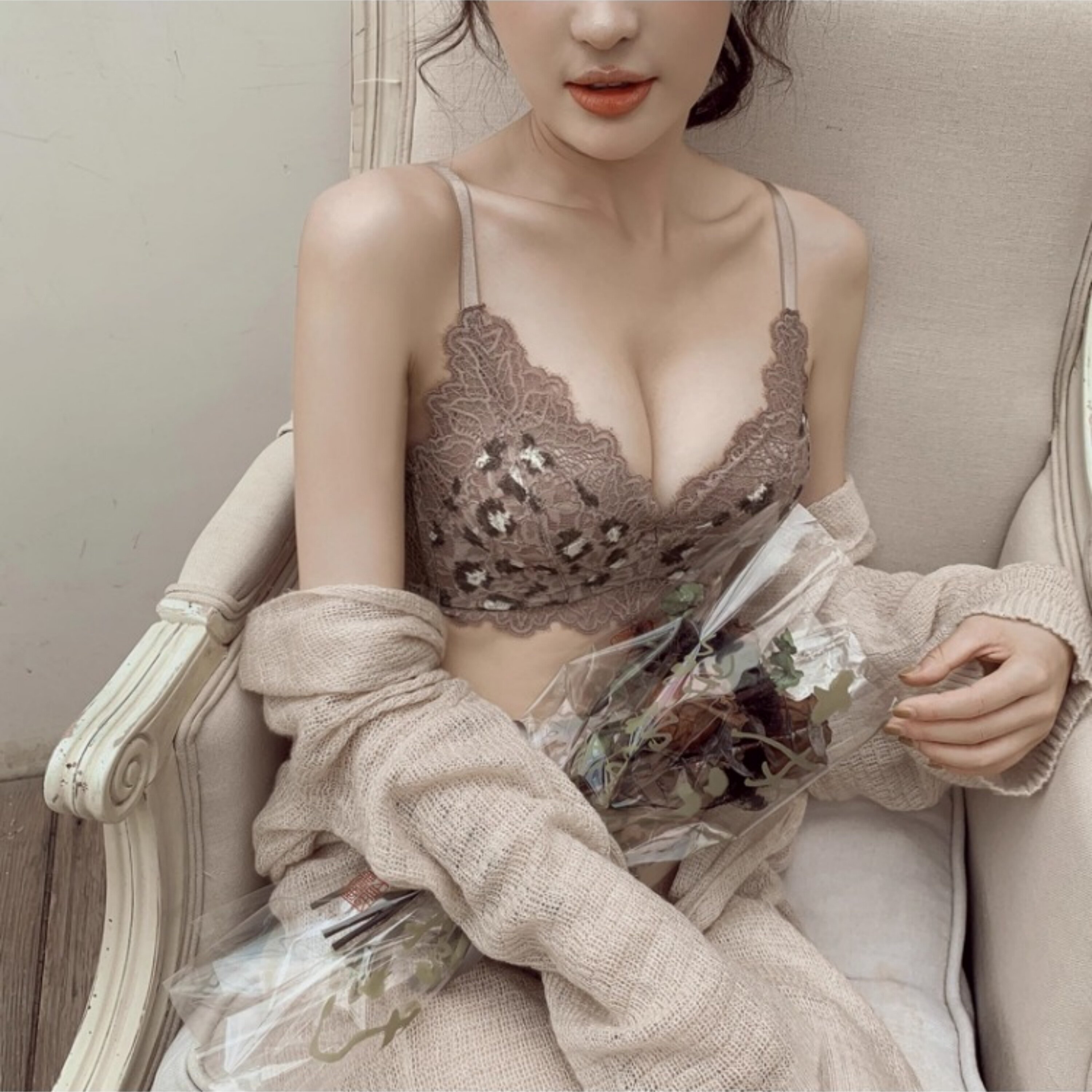 维多利亚小胸聚拢性感豹纹文胸