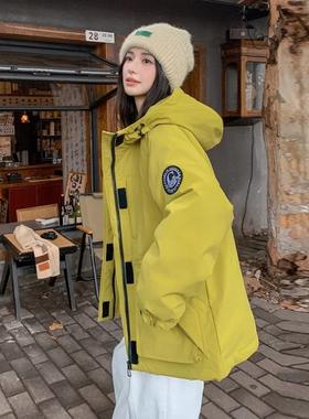 法国罗杰莫克斯绿色夹克羽绒服女子冬季2024小连帽短派克大衣